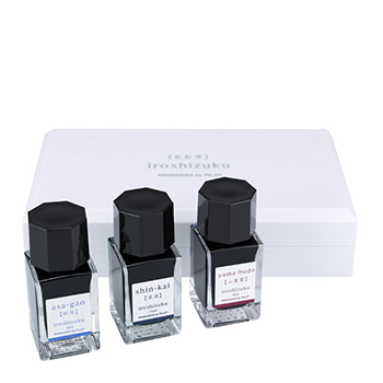 Tinta para pluma fuente Iroshizuku Mini, colores azul oscuro, azul negro y rojo morado, estuche con 3 frascos con 15 ml. c/u.